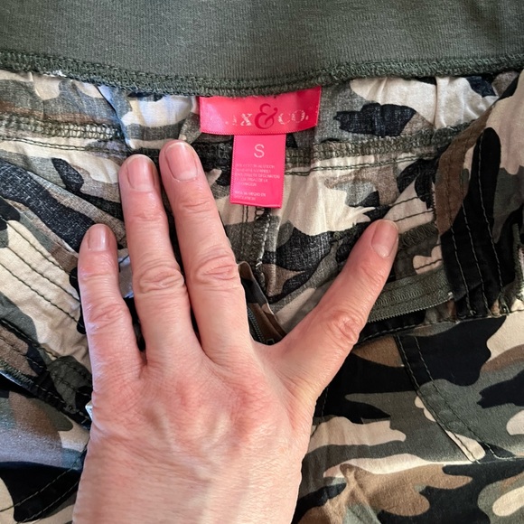 Camo shorts - Picture 4 of 5